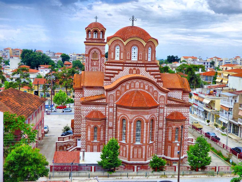 Iris Hotel Nea Kallikrateia Bagian luar foto